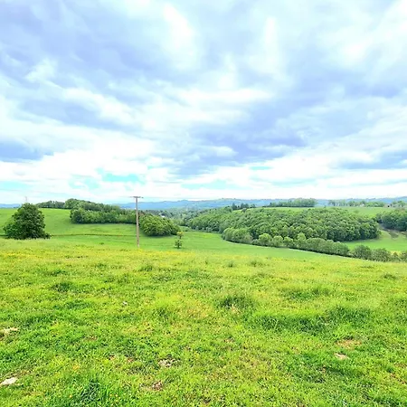 Maison Pres D'aurillac - Monts Du Cantal Ytrac