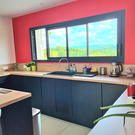 Maison Pres D'aurillac - Monts Du Cantal Holiday home *
