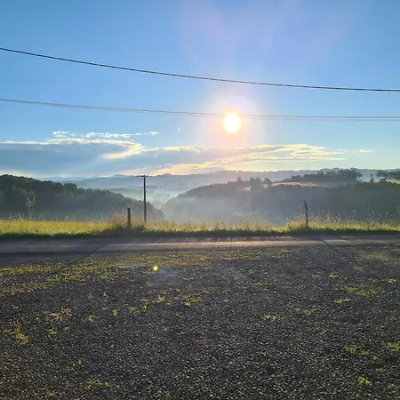 Maison Pres D'aurillac - Monts Du Cantal