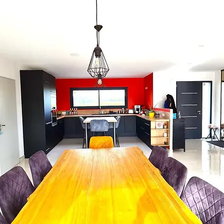Prázdninový dům Maison Pres D'aurillac - Monts Du Cantal *